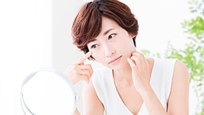 さめ肌の原因と改善法とは 腕 足 おしりにもできる肌のザラザラ ブツブツ対策