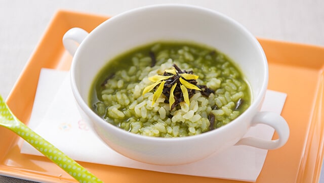 花粉症に苦しむお子様から大人までぜひ召し上がっていただきたい！ 抗アレルギー効果が期待できる抹茶を使ったお粥で花粉症を緩和