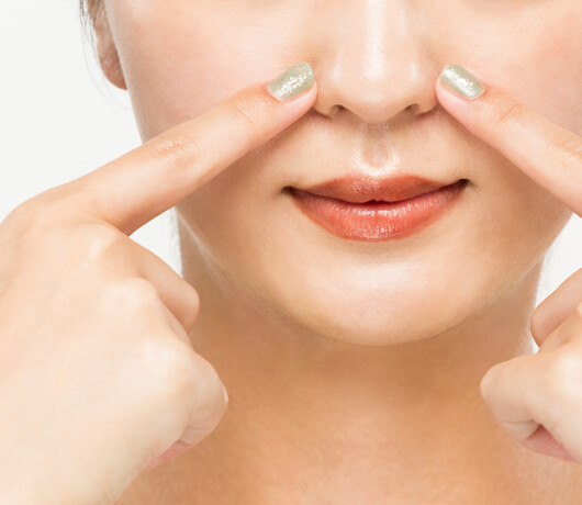 鼻づまり・嗅覚低下の原因は鼻茸（はなたけ）？花粉症や副鼻腔炎との違いと予防法